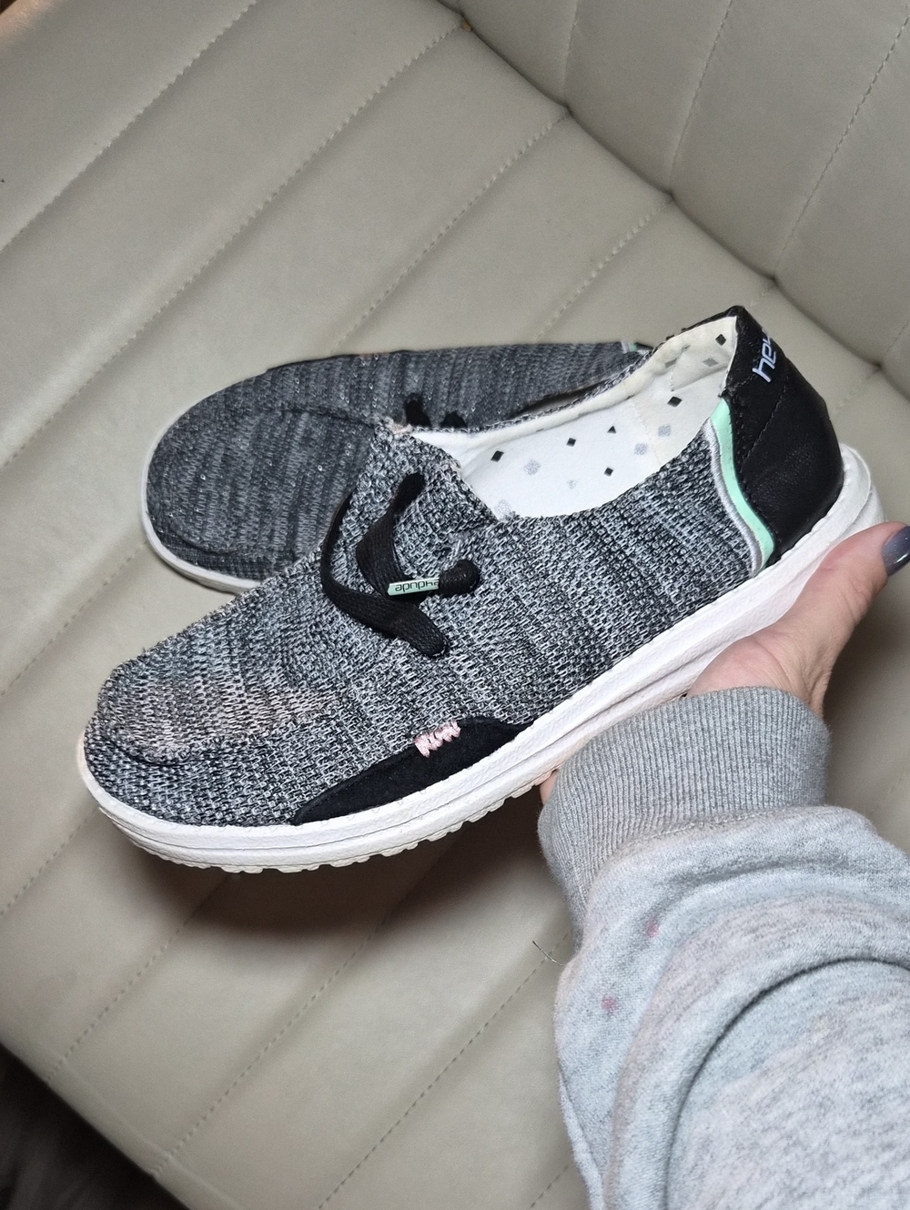 Glitter Wendy Sox Hey Dude Shoes Gray Knit Slip-On Sneakers 6 Loafers